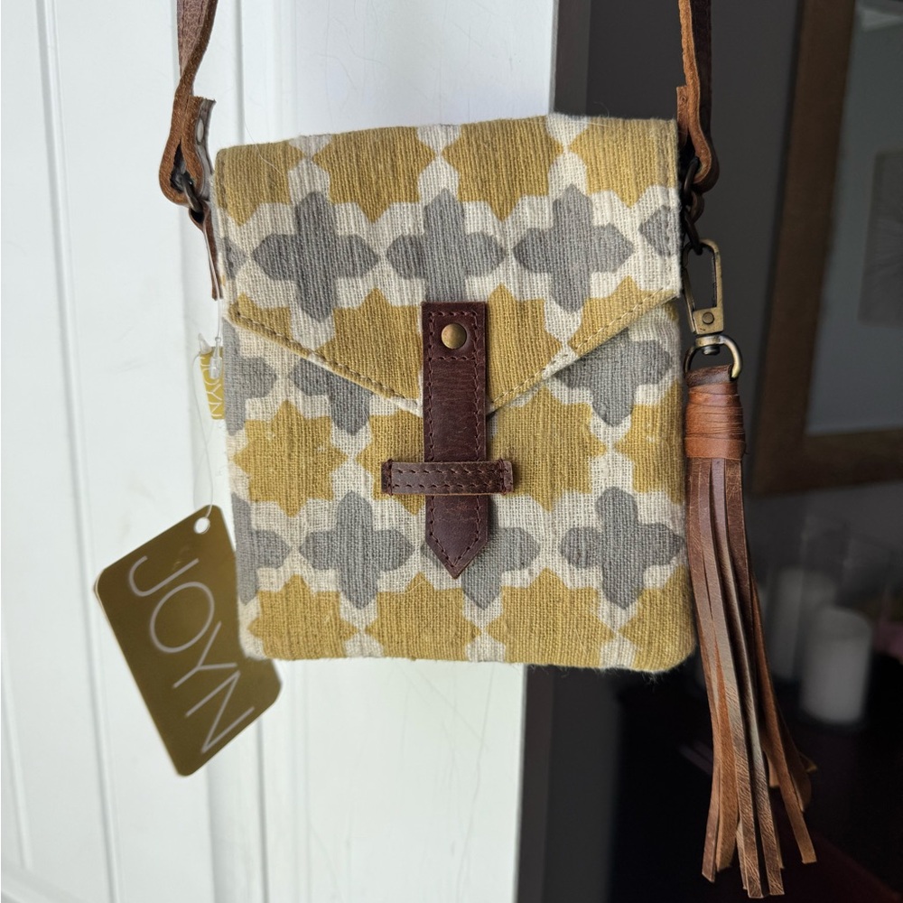 Stylish Yellow and Gray Geometric Crossbody Bag